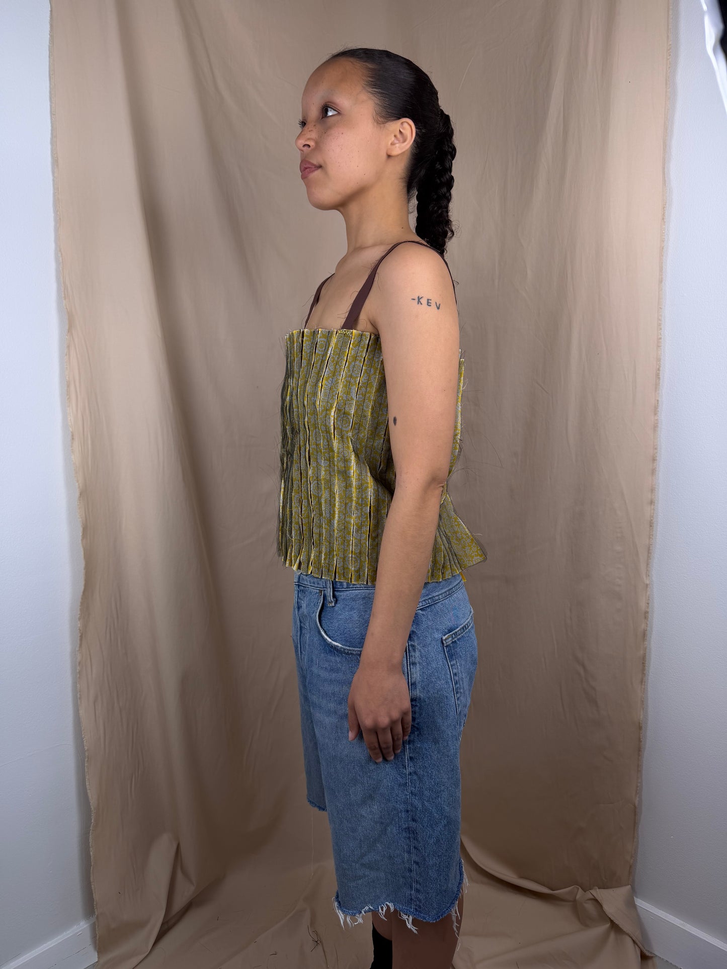 Pleat Fray Top in Yellow Pattern