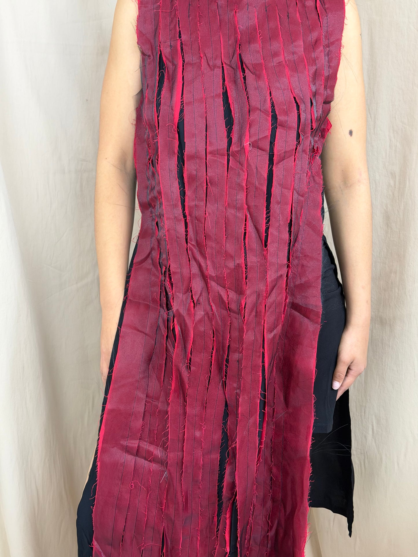 Pleat Fray Dress in Red