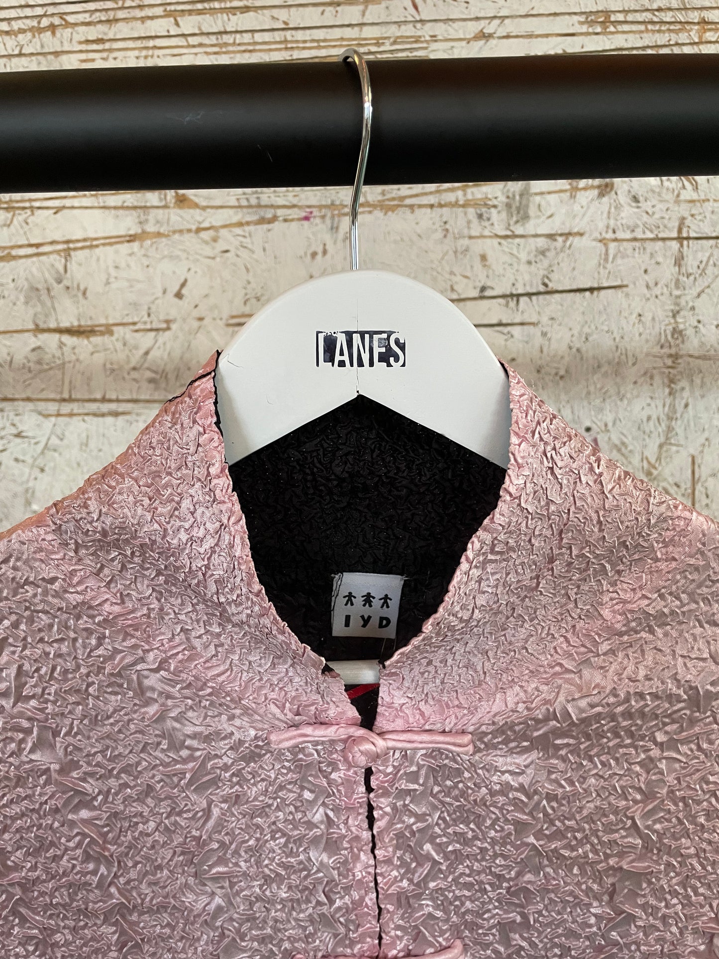 Crinkle Jacket with Embroidery