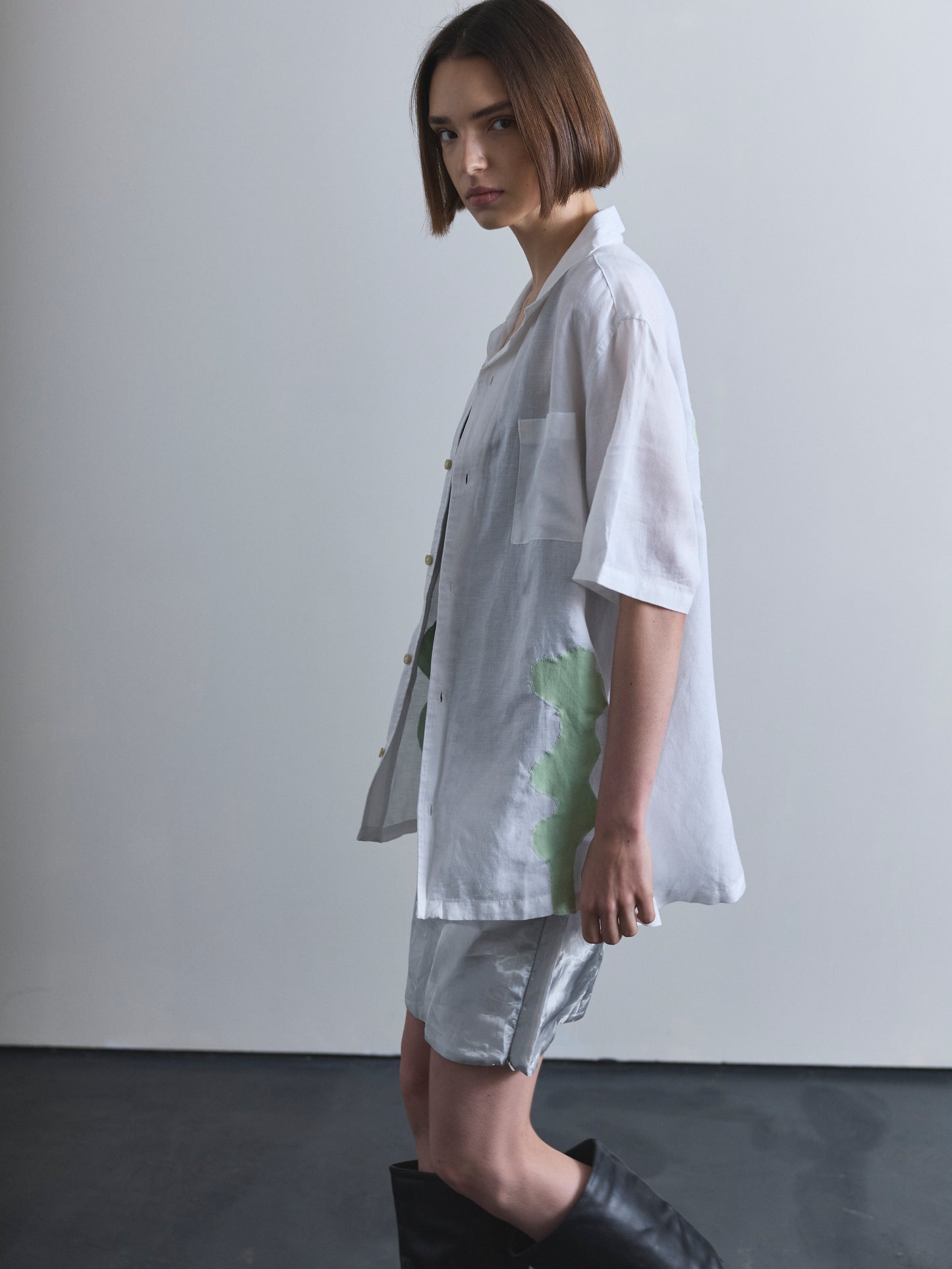 Classic Shirt with Appliqué in green