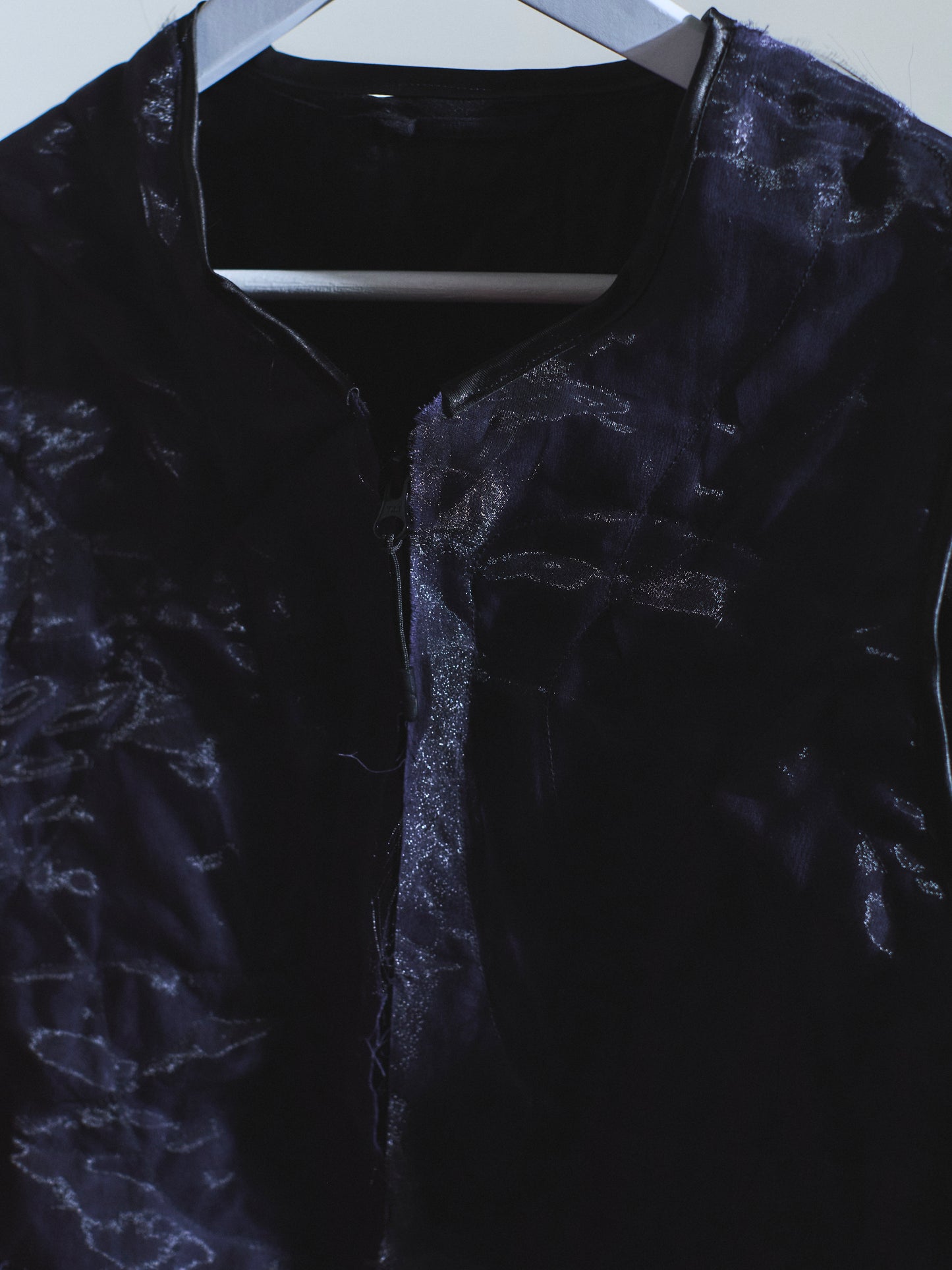 Pleat Fray Zip Vest