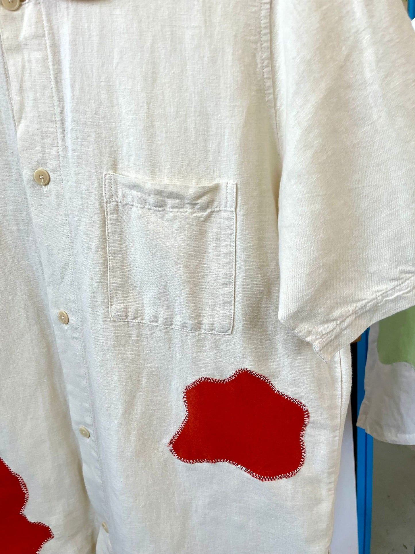 SS linen Shirt with Appliqué